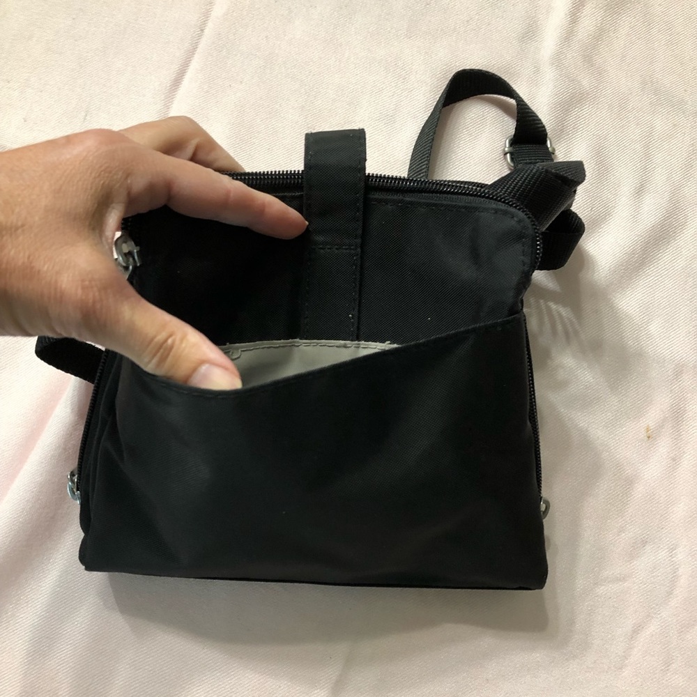 Baggallini black purse - Picture 4 of 4